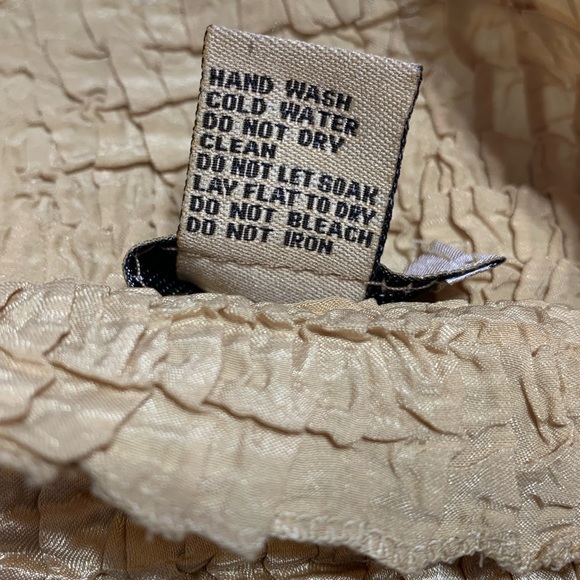 VTG 90s/Y2K Plisse gold textured sleeveless top - small - Picture 6 of 6